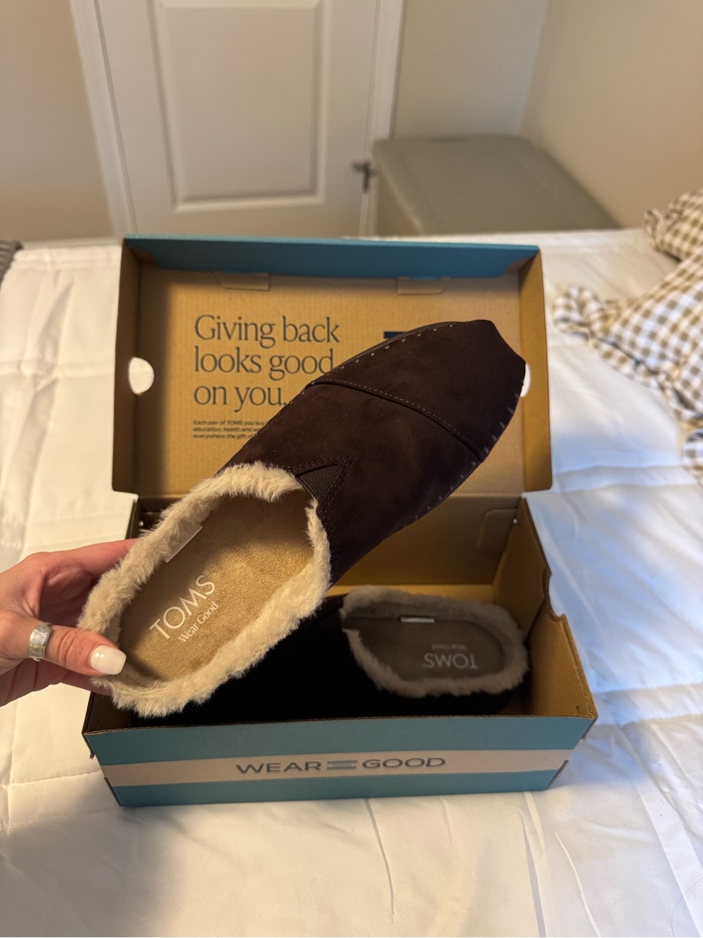 TOMS - Faux Fur